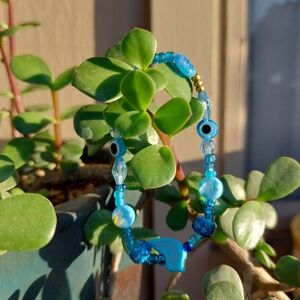 Handmade turquoise beaded bracelet